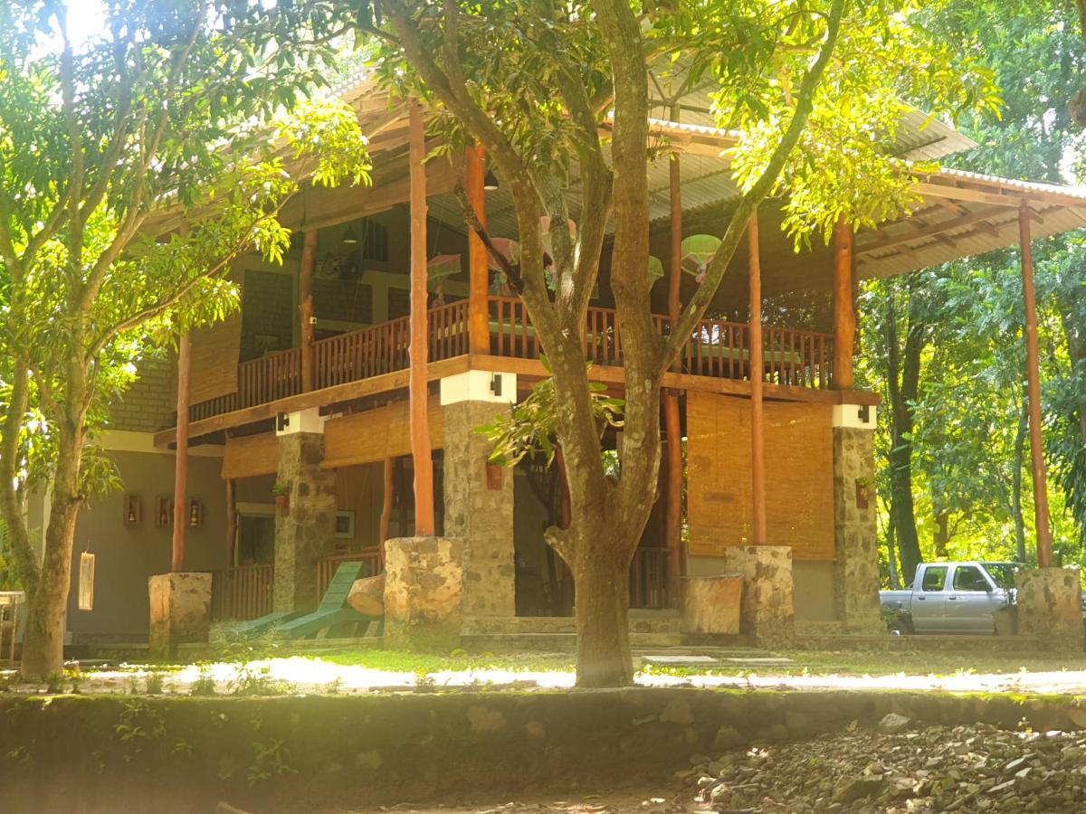 Jungle House Villa Udawalawe Exterior photo