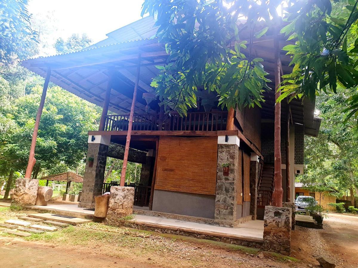 Jungle House Villa Udawalawe Exterior photo