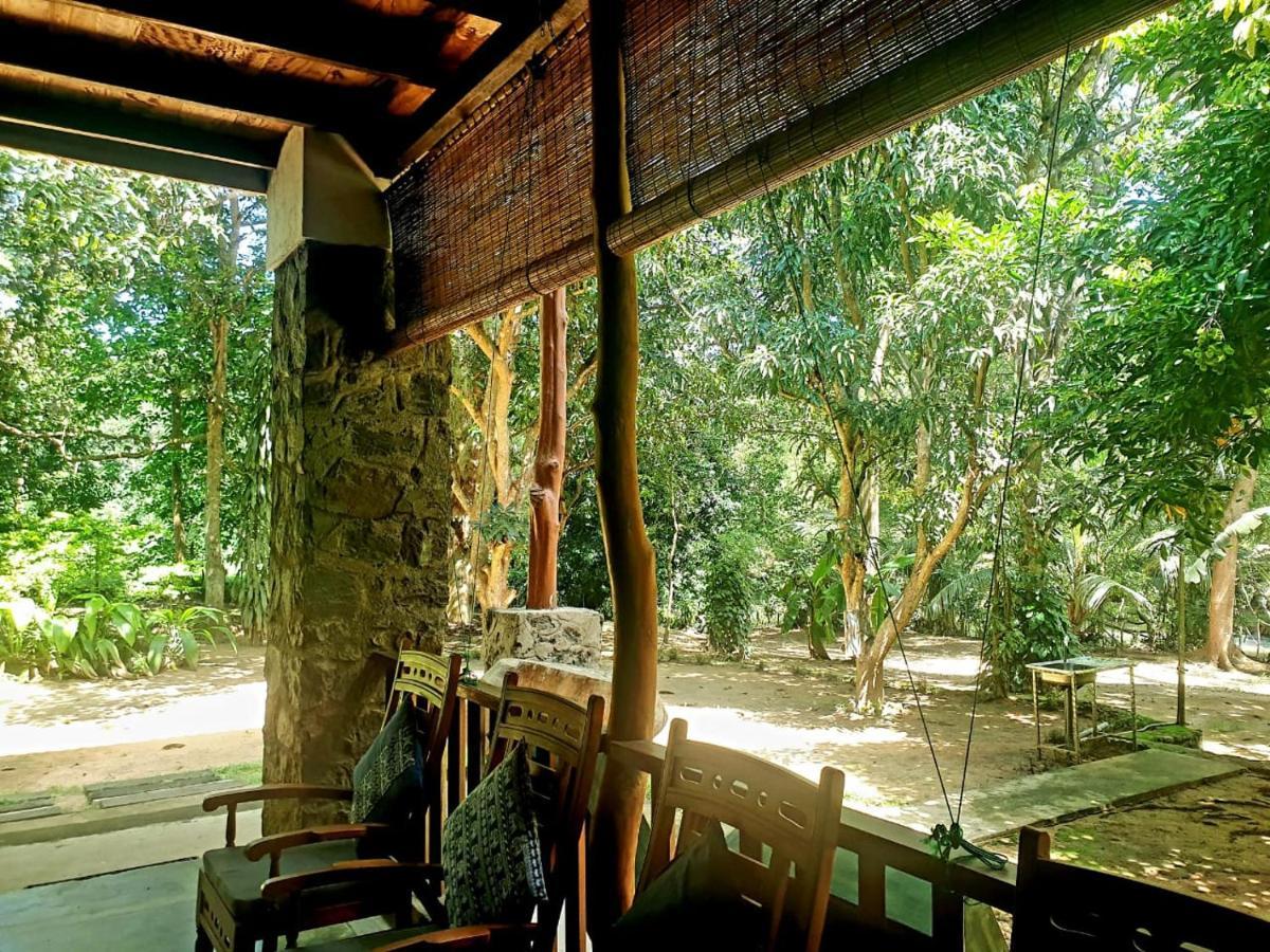 Jungle House Villa Udawalawe Exterior photo