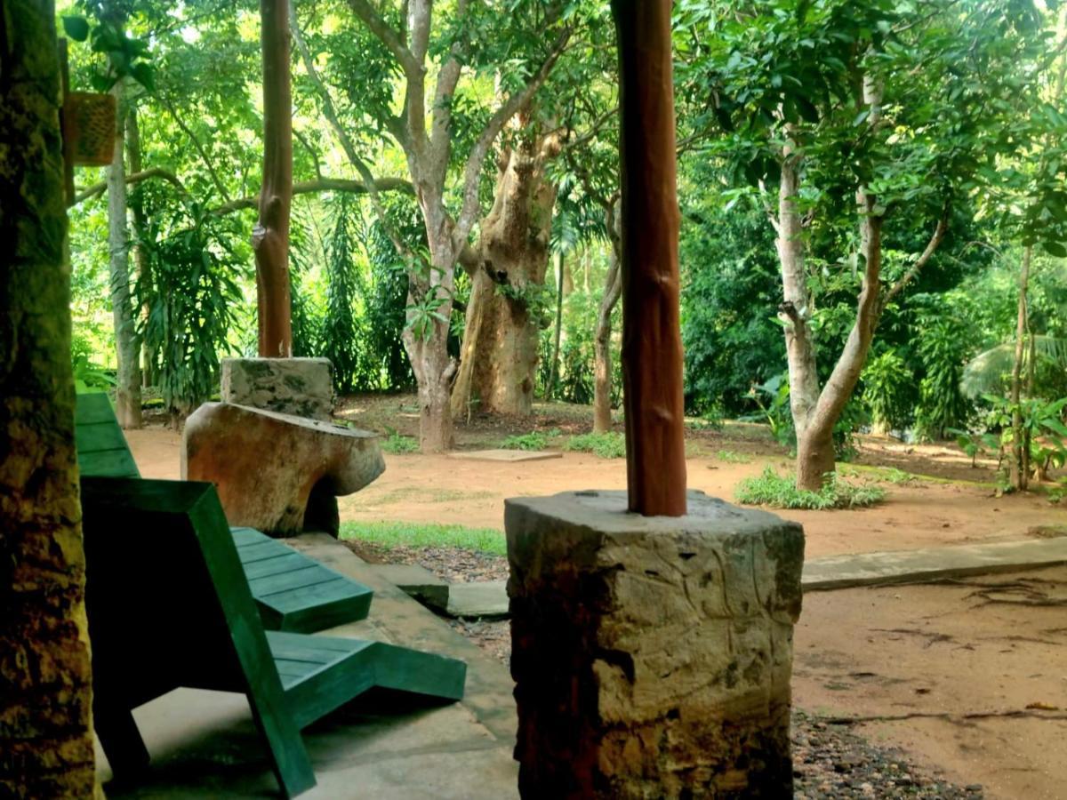 Jungle House Villa Udawalawe Exterior photo