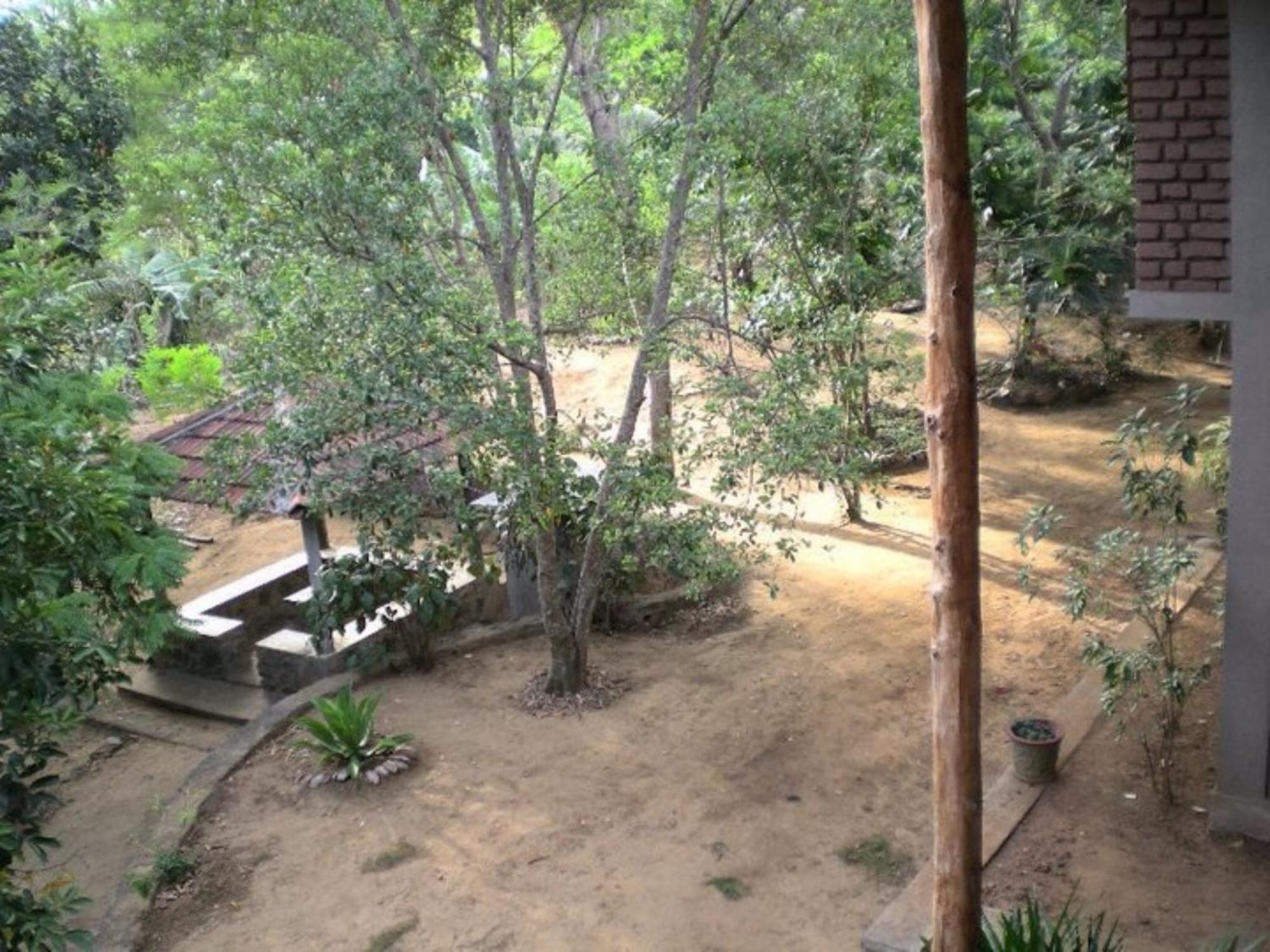 Jungle House Villa Udawalawe Exterior photo