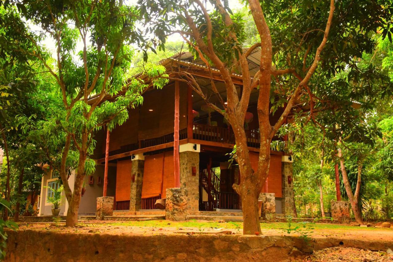 Jungle House Villa Udawalawe Exterior photo