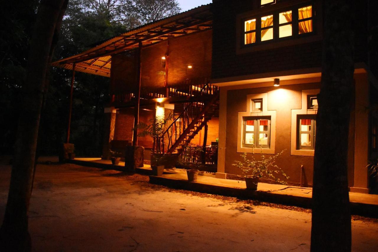 Jungle House Villa Udawalawe Exterior photo
