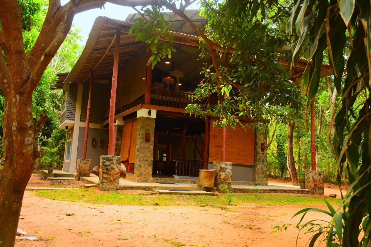 Jungle House Villa Udawalawe Exterior photo